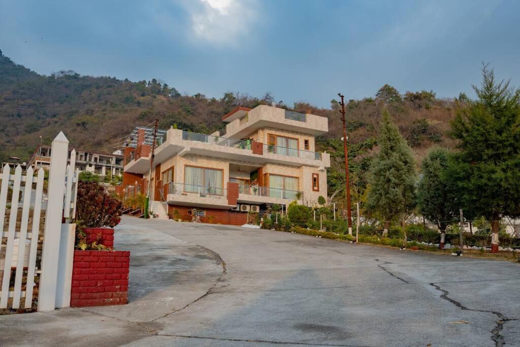 The Sage Villa - Luxury Homestay In دهرادون المظهر الخارجي الصورة