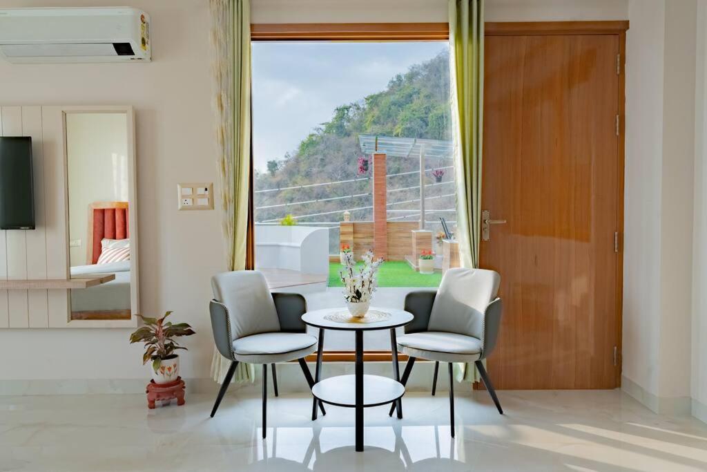 The Sage Villa - Luxury Homestay In دهرادون المظهر الخارجي الصورة